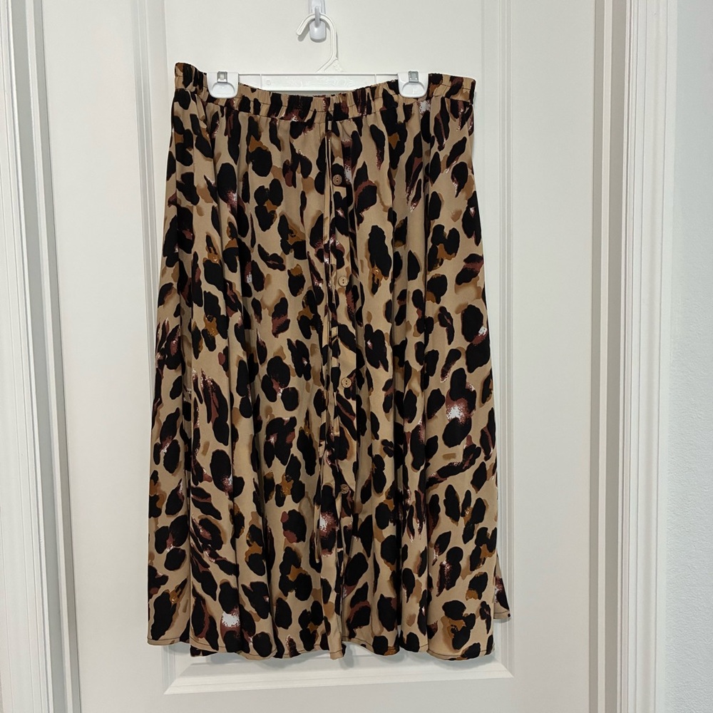 SHEIN Curvy Tan and Black Leopard Print Midi Skirt Women’s Size 4XL